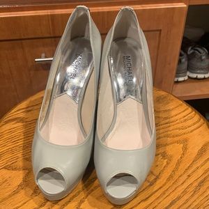 Michael Kors peep toe 4” stilettos size 8
